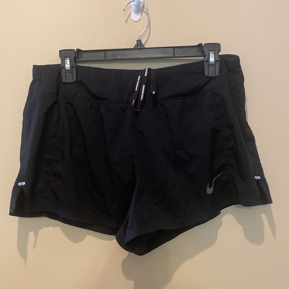 Nike running.